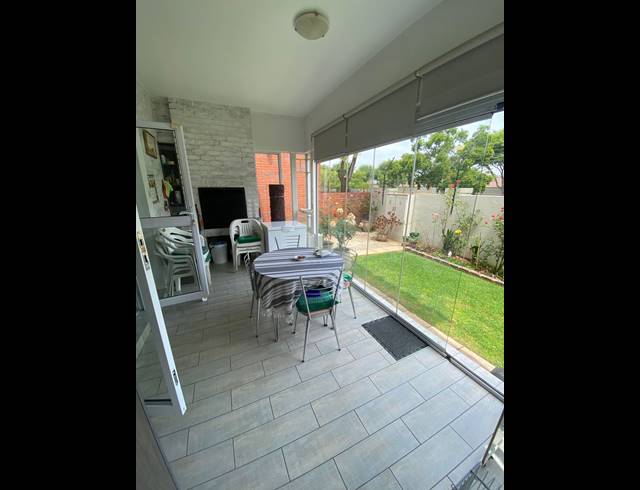 3 BEDROOM TOWNHOUSE FOR SALE IN THORN VALLEY ESTATE